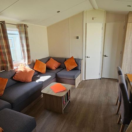 Kp Holiday Home Corton  Buitenkant foto