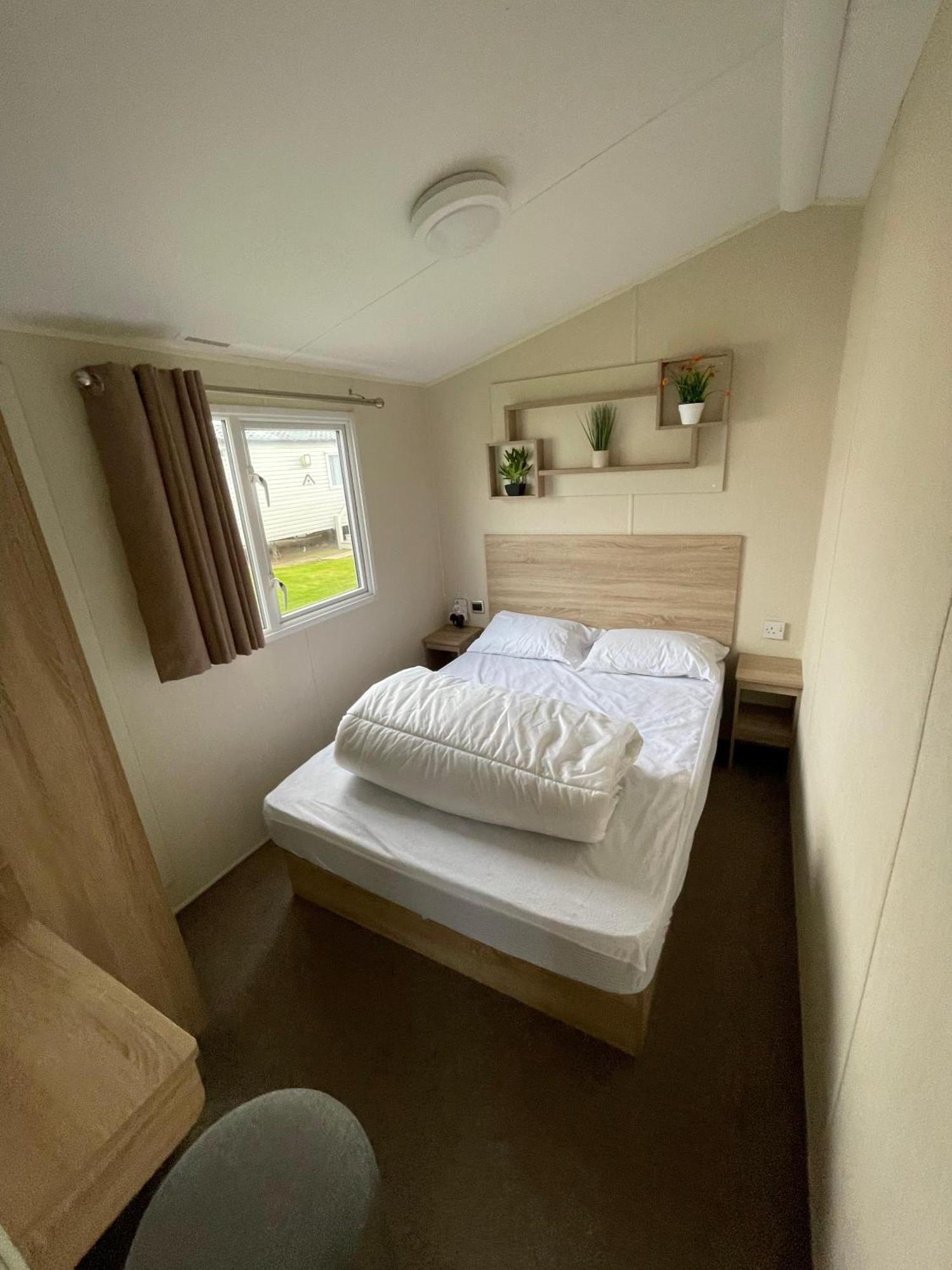 Kp Holiday Home Corton  Buitenkant foto